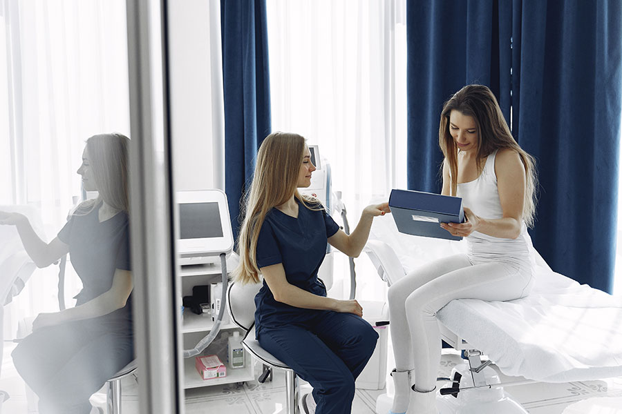 اهمیت حضور پزشک متخصص در کلینیک تخصصی