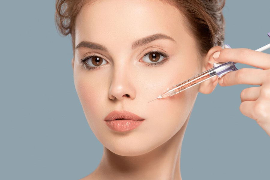 بوتاکس؛ توقف موقت زمان در خطوط چهره